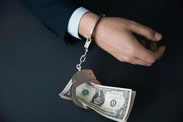 La comprensión de qué es hurto calificado es fundamental cuando usted o un familiar enfrenta una investigación penal, porque este tipo de delito incluye circunstancias agravantes que pueden aumentar la...